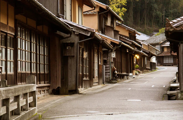 江戸時代の町並みが残る石見銀山大森町の町並み